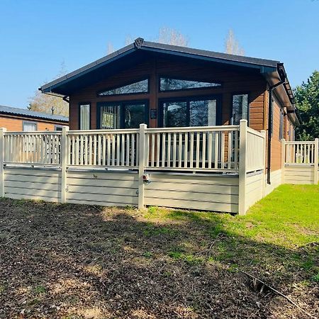 Brackencroft Lodge With Hot Tub York Exterior foto